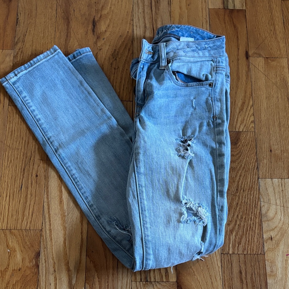American Eagle Outfitters Distressed Light Blue Skinny Jeans